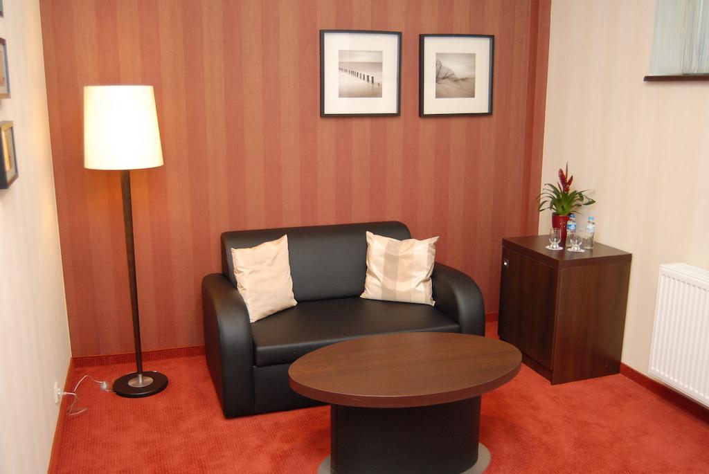 Hotel Pik Mikolow Room photo